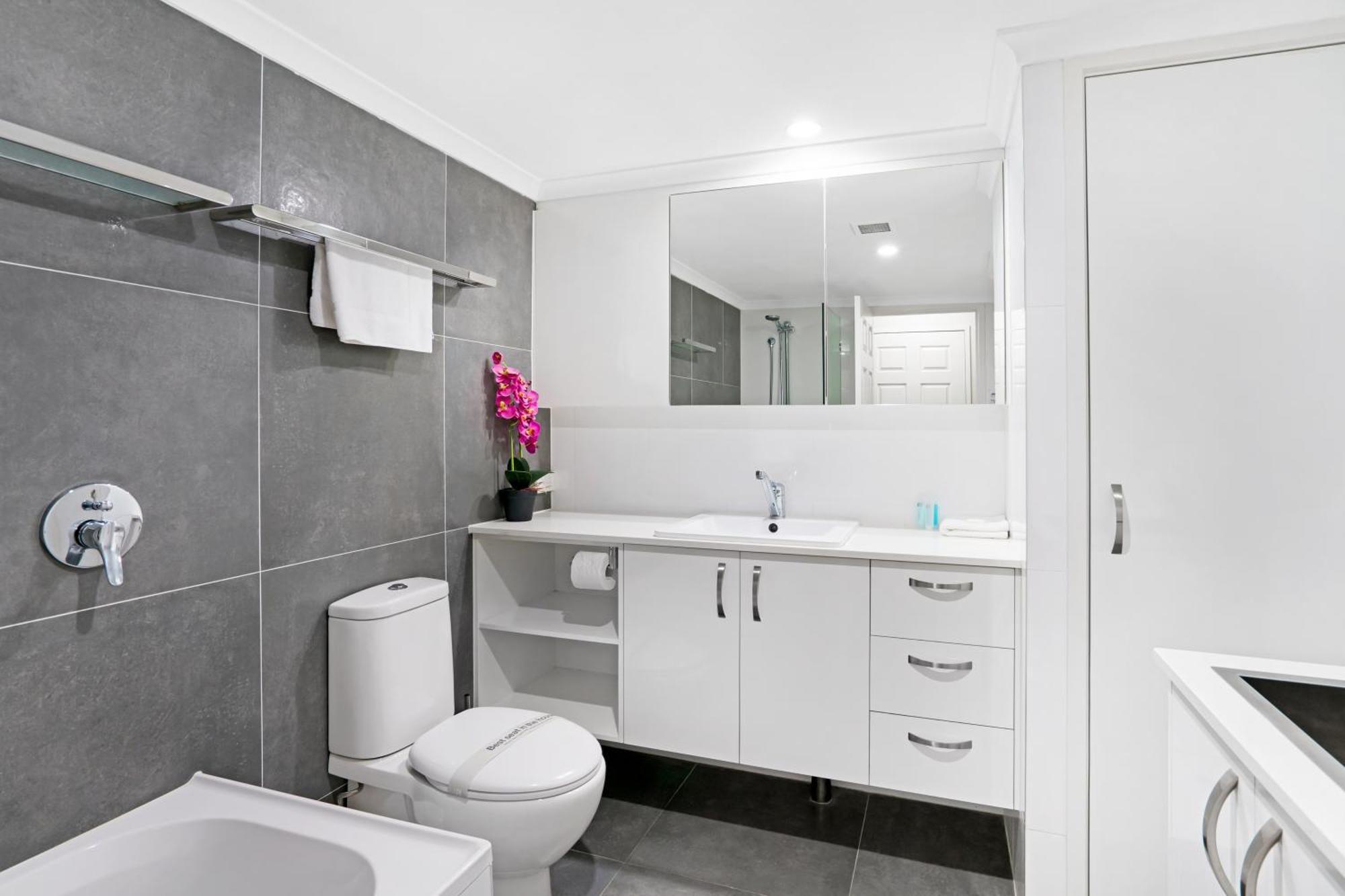 Oceanside Cove Lejlighedshotel Gold Coast Eksteriør billede