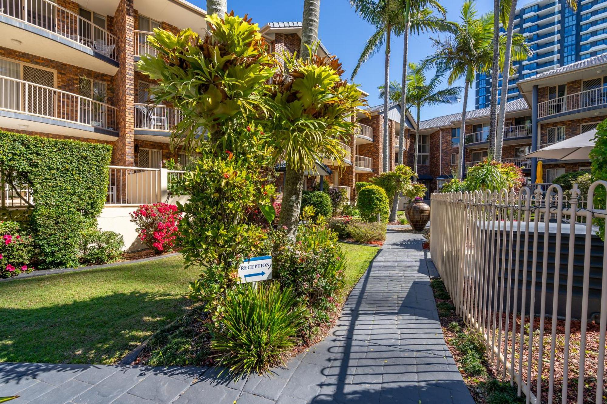 Oceanside Cove Lejlighedshotel Gold Coast Eksteriør billede